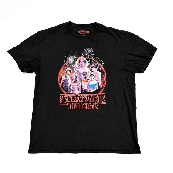 Netflix Stranger Things Season 3 Black Graphic T-Shirt - Picture 1 of 6
